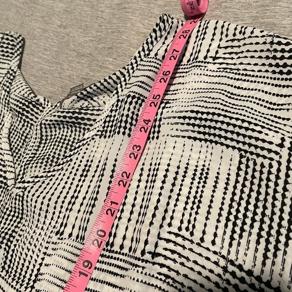 Peace&Pearls polyester shirt size XL black and white - Picture 3 of 6